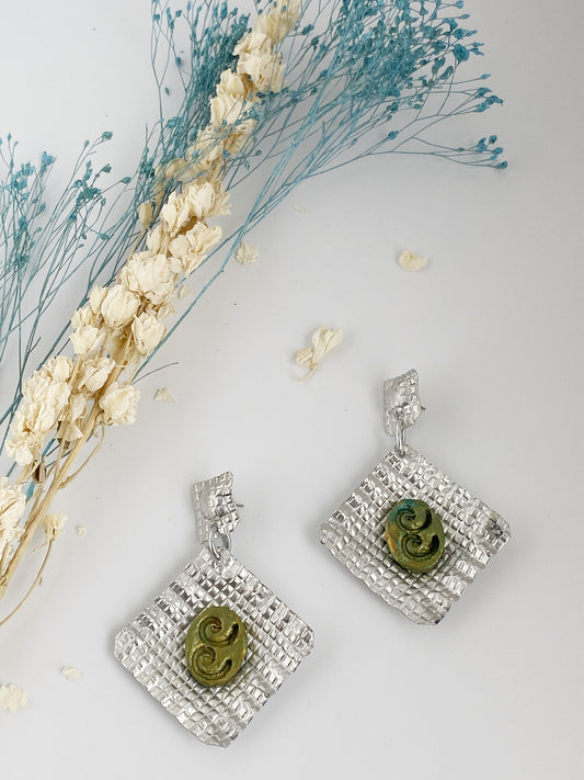 PENDIENTE CANAPE PISTACHO