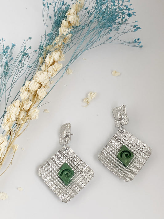 PENDIENTE CANAPE MENTA