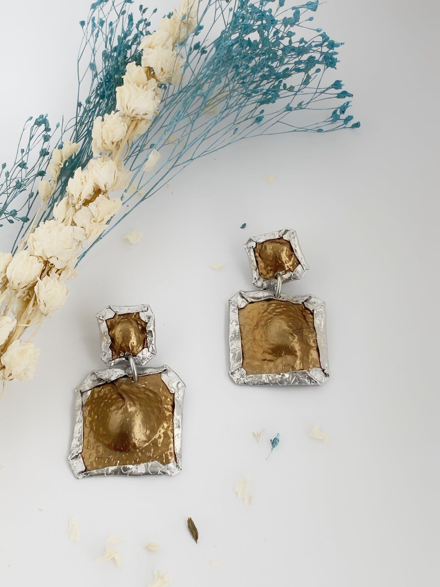 PENDIENTE BLIMP DORADO GRANDE